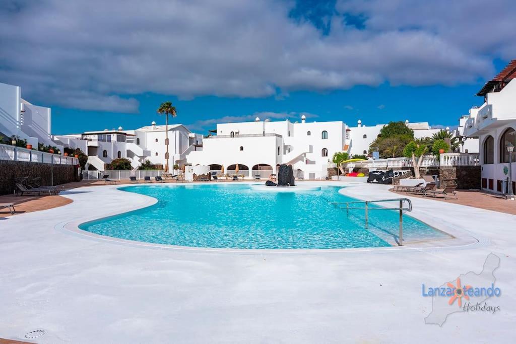 Vivienda Vacacional Papillon Costa Teguise Exterior foto