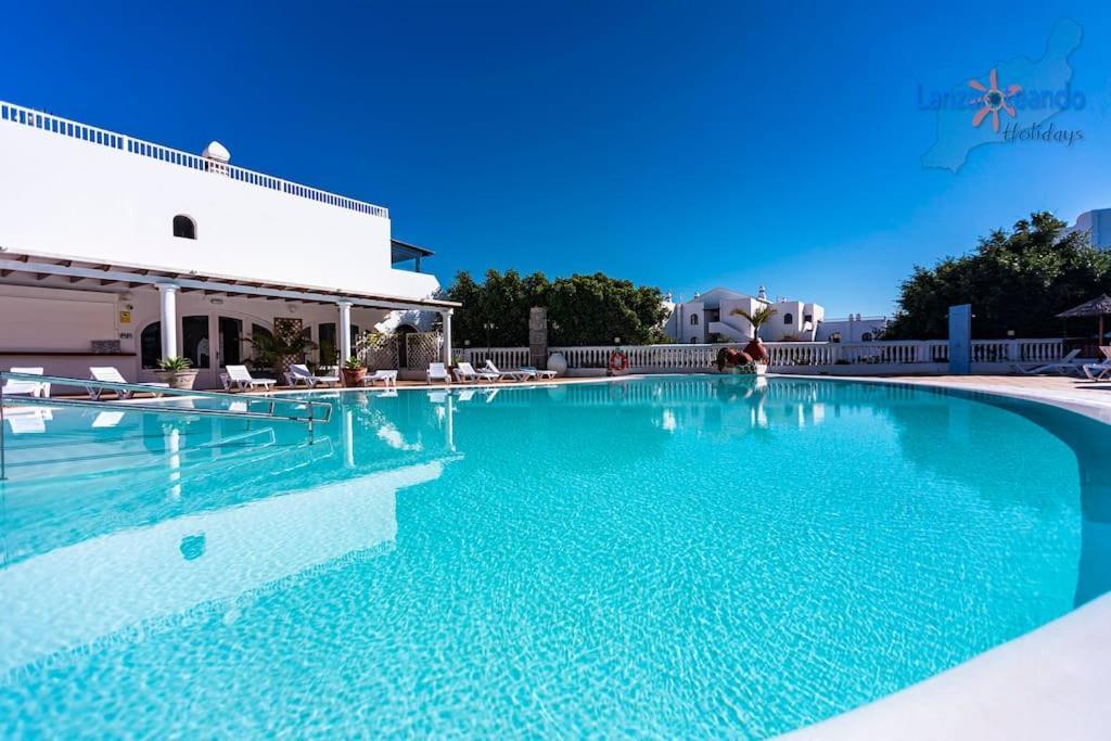 Vivienda Vacacional Papillon Costa Teguise Exterior foto