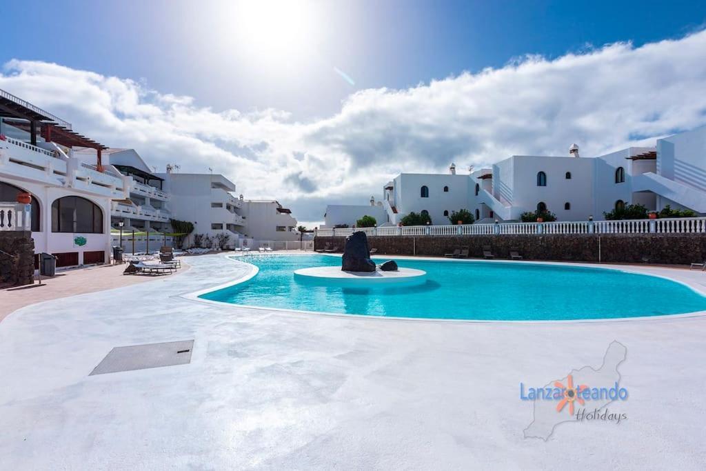 Vivienda Vacacional Papillon Costa Teguise Exterior foto